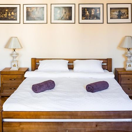 Romari Ставропігійська Appartement Lviv Buitenkant foto