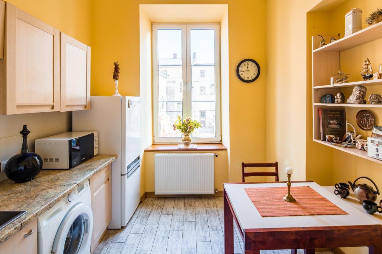Romari Ставропігійська Appartement Lviv Buitenkant foto