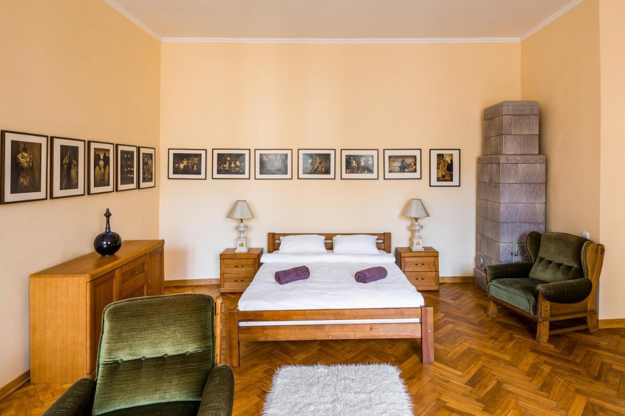 Romari Ставропігійська Appartement Lviv Buitenkant foto
